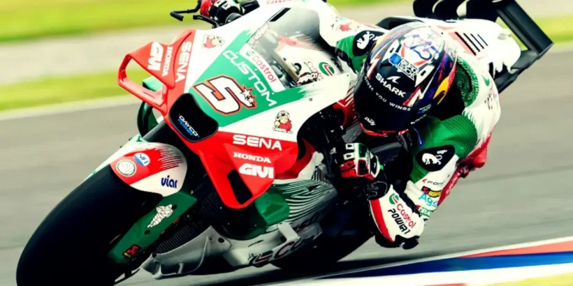 Johann Zarco in forte inclinazione sulla sua Honda MotoGP