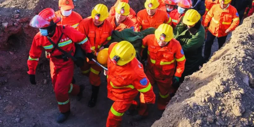 Secours après l’accident minier en Chine