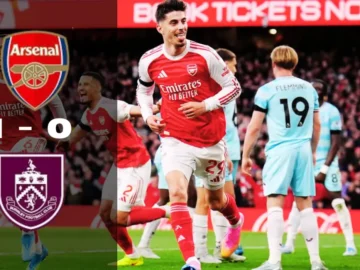 Bukayo Saka pendant Arsenal vs Burnley en Premier League.