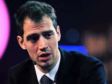 Arthur Mensch au cœur des tensions sur l’IA européenne et la cyberdéfense.