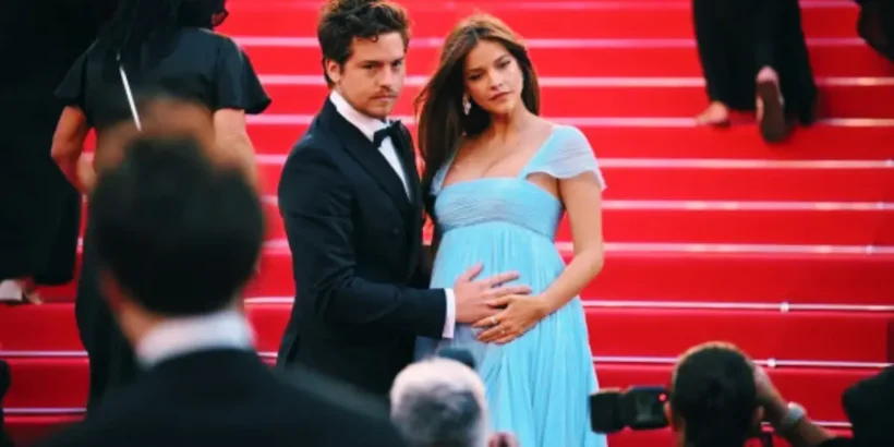 Barbara Palvin enceinte avec son baby bump à Cannes