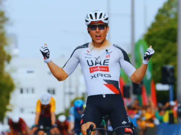 Benoît Cosnefroy après sa victoire au Tour de Hongrie.