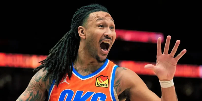 Jaylin Williams avec le Thunder pendant un match NBA.