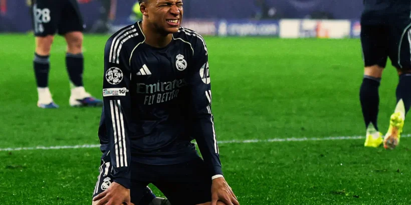Kylian Mbappé sifflé par le public du Bernabéu après son entrée en jeu contre Oviedo
