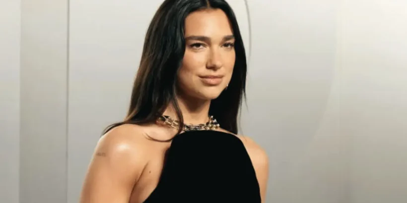 Dua Lipa poursuit Samsung pour utilisation de son image