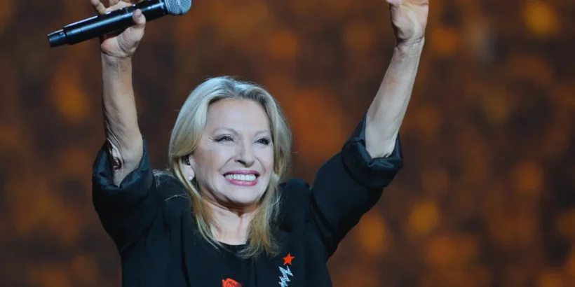 Véronique Sanson sur scène avant l’annulation du concert de Saint-Brieuc.