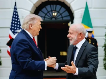 Illustration politique montrant les tensions entre les États-Unis et le Brésil avec Trump