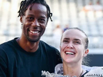 Elina Svitolina célèbre sa victoire contre Marta Kostyuk à Roland-Garros 2026