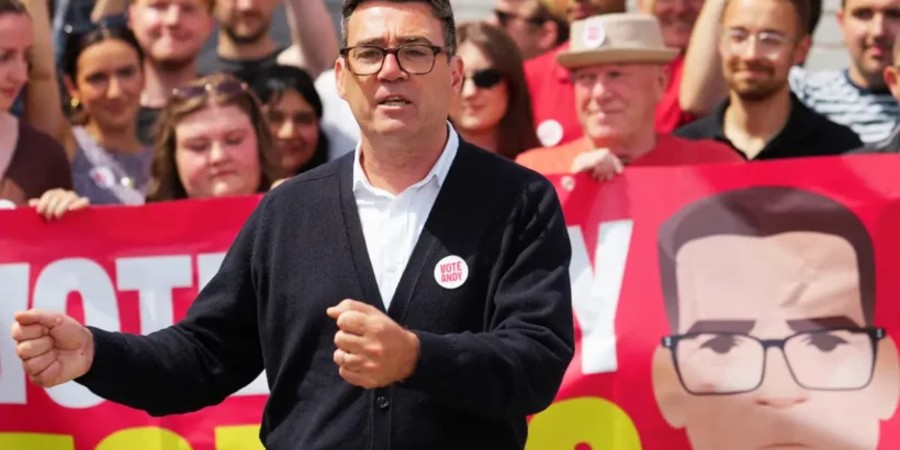 Andy Burnham après sa victoire électorale à Makerfield.