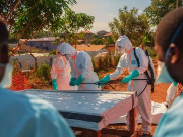 Personnel médical mobilisé face à Ebola dans l’est de la RDC