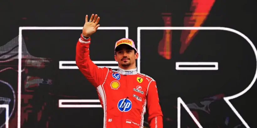 Charles Leclerc au volant de sa Ferrari lors d’un Grand Prix, symbole des ambitions de la Scuderia en Formule 1.