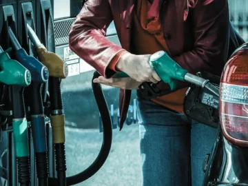 Panneau carburant à prix coûtant chez Leclerc - Plein moins cher essence, diesel et E85 les 3 et 4 juillet 2026