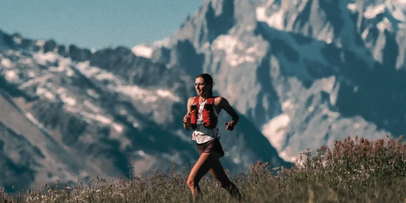 Coureurs engagés sur le 90 km du Mont-Blanc lors de l’épreuve de trail en haute montagne à Chamonix.