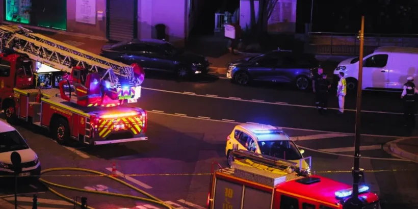 Forces de l’ordre et secours mobilisés après l’explosion survenue dans un immeuble résidentiel à Monaco.