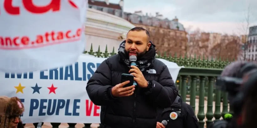 Anasse Kazib lors d’une intervention publique pour sa candidature présidentielle