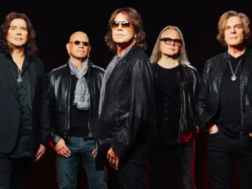 Le groupe Europe pose avant la sortie de son nouveau single The Cult Of Ignorance.