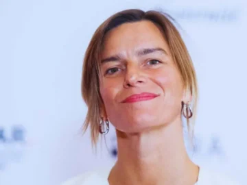 Fauve Hautot enceinte lors d’une performance de danse avec son compagnon Romain Guillermic.