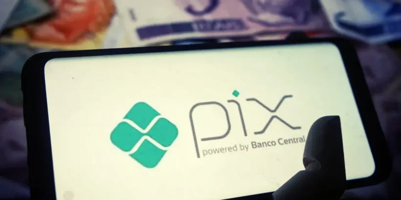 Paiement instantané via Pix, symbole de la modernisation des services financiers au Brésil.