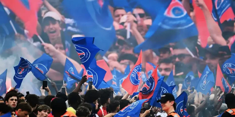 PSG boutique prise d'assaut par les supporters après le premier sacre européen historique du Paris Saint-Germain.