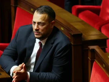 Portrait de Sébastien Delogu alors que son procès attire l'attention du monde politique français.