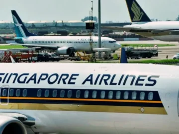 Avion Singapore Airlines à l’aéroport de Singapour.