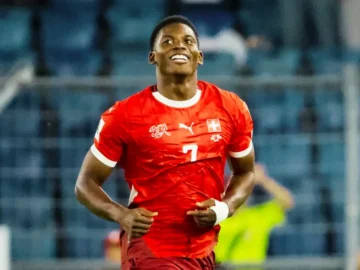 Breel Embolo sous le maillot de la Suisse, prêt à rejoindre la sélection nationale avant la Coupe du monde 2026 aux États-Unis.