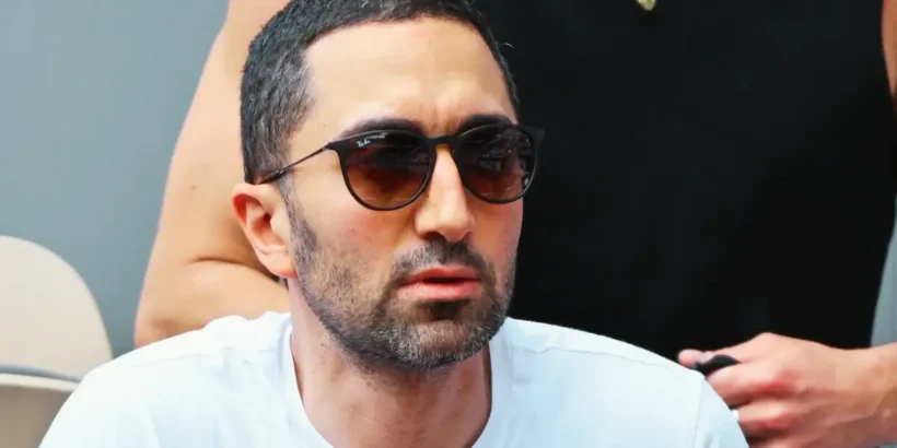 Jimmy Mohamed lors d'une émission sur France Télévisions avant son retrait provisoire de l'antenne.